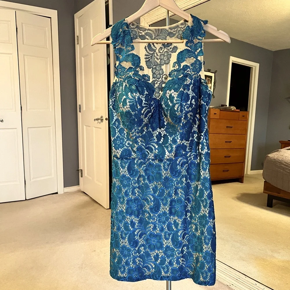 One of a kind formal dress - Picture 2 of 10